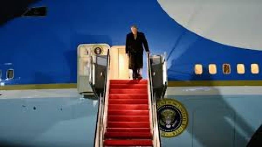 डोनाल्ड ट्रंप के एयर फोर्स वन में तकनीकी खराबी, दावोस यात्रा के बीच विमान की इमरजेंसी लैंडिंग