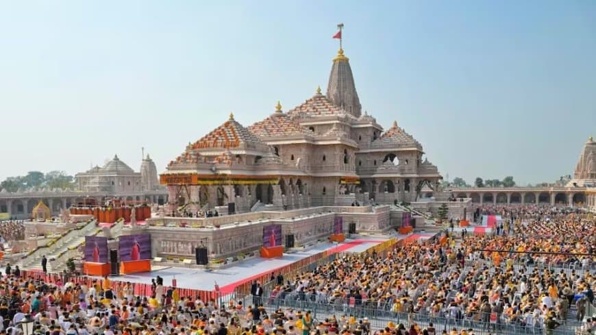 प्राण प्रतिष्ठा के दो साल: आकर्षण का केंद्र राम की मूर्ति-धर्मध्वजा 