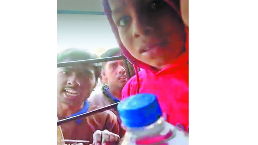 पानी के लिए मोलभाव! रेल मंत्री तक पहुँची यात्री की शिकायत, वेंडर पर कार्रवाई