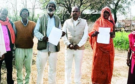 ट्रांसमिशन कंपनी का आतंक, जेसीबी से फसल तबाह, किसानों में भय और आक्रोश