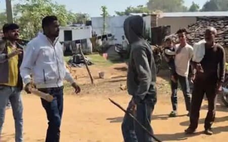 मध्यप्रदेश: टीकमगढ़ में अवैध खनन रोकने पहुंची टीम पर हमला