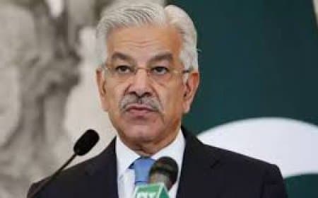 अमेरिका ने पाकिस्तान को 'टॉयलेट पेपर' की तरह इस्तेमाल किया: पाक रक्षा मंत्री बोले-