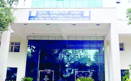 रीवा अस्पताल में एमआरआई दिन में चालू, रात में मरीज भटकते जांच को