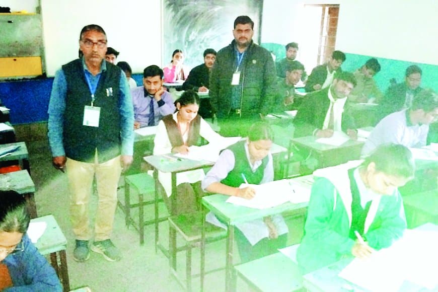 हनुमना में सीसीटीवी हुआ बंद, भोपाल से बजी घंटी, गवर्नमेंट 1 में छात्रा हुई बेहोश