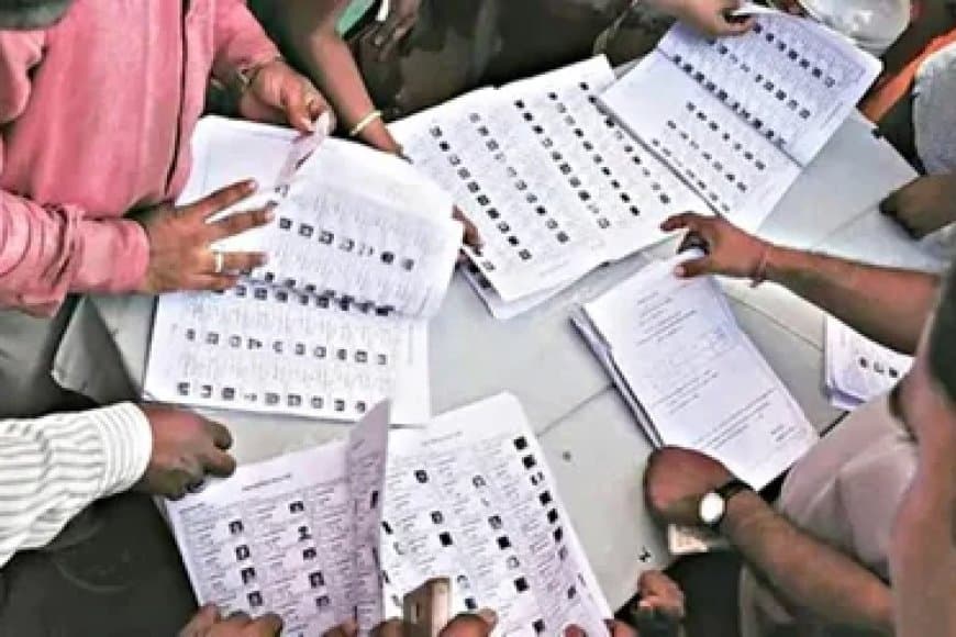 आयोग का एक्शन: एसआईआर में गड़बड़ी... पश्चिम बंगाल में सात निलंबित