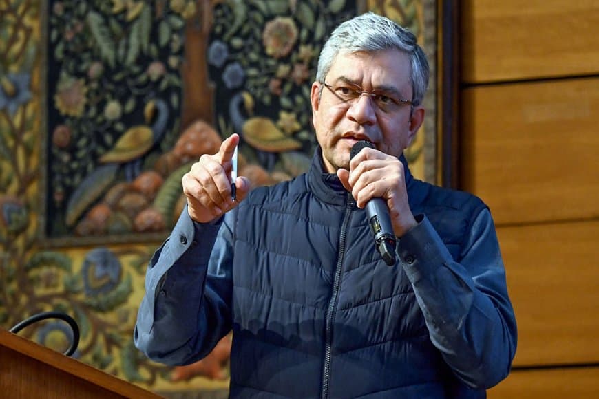 इंडिया एआई इम्पैक्ट समिट: मंत्री वैष्णव ने किया एआई का यूपीआई बनाने का एलान