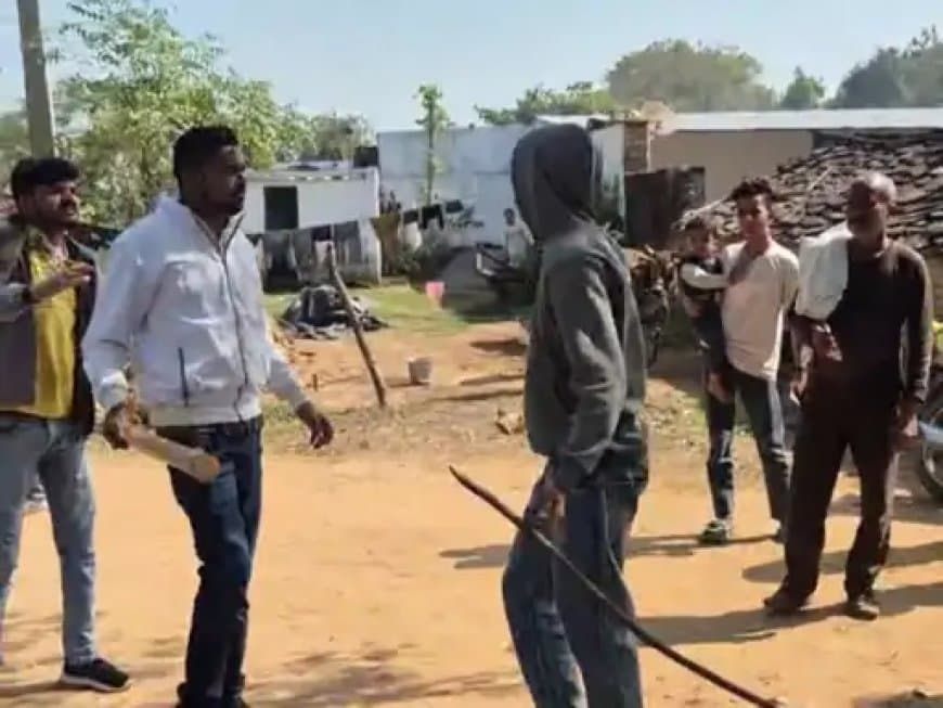 मध्यप्रदेश: टीकमगढ़ में अवैध खनन रोकने पहुंची टीम पर हमला