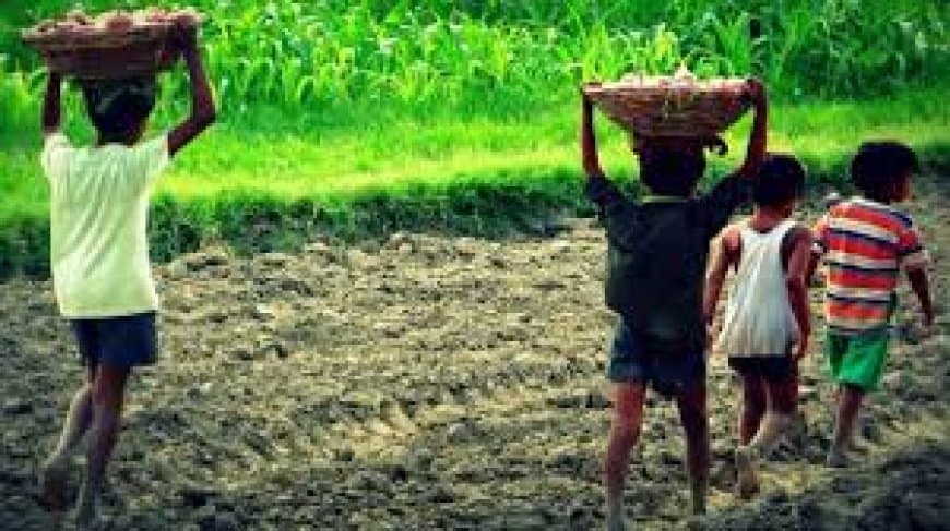 बंधुआ मजदूरी: आधुनिक सभ्यता के माथे पर कलंक और मुक्ति का संघर्ष