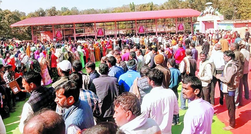 परमहंस स्वामी सच्चिदानंद महाराज के महाप्रयाण से धारकुंडी धाम आस्था का विराट तीर्थ बना