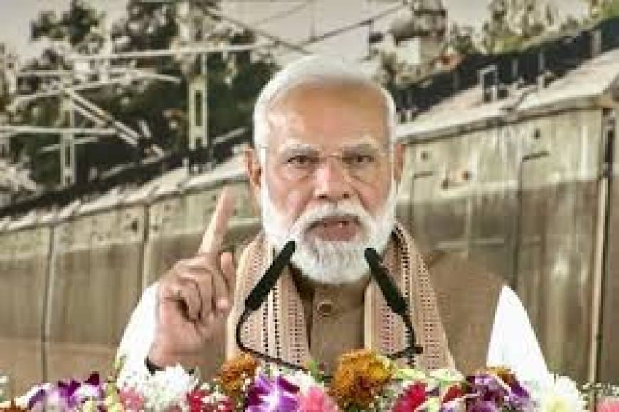 मेरठ को मिली नमो भारत और मेट्रो की सौगात: PM मोदी ने 12,930 करोड़ के प्रोजेक्ट्स का किया उद्घाटन।