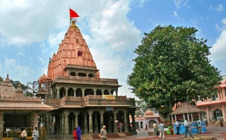 उज्जैन: बाबा महाकाल मंदिर के शिखर पर लहराएगा ब्रह्म ध्वज