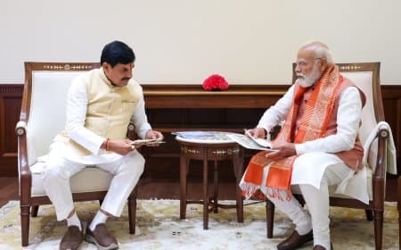 मध्यप्रदेश: पीएम से दिल्ली में मिले सीएम, एमपी आने का दिया न्योता