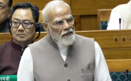 हॉर्मुज जलडमरूमध्य में बाधा बर्दाश्त नहीं': लोकसभा से पीएम मोदी का कड़ा संदेश