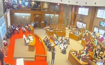 नगर निगम बजट बैठक में हंगामा: स्लॉटर हाउस विवाद, गोमांस का मुद्दा और अफसरों पर कार्रवाई की मांग