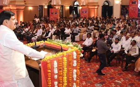 UPSC 2025 Success: मध्यप्रदेश के 61 अभ्यर्थियों का सीएम डॉ. मोहन यादव ने किया सम्मान, दिए सफलता के मंत्र