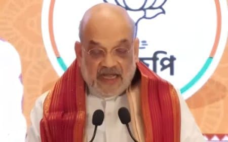 बंगाल भ्रष्टाचार की प्रयोगशाला: शाह ने जारी किया ममता सरकार के खिलाफ 'जनता का आरोप पत्र'