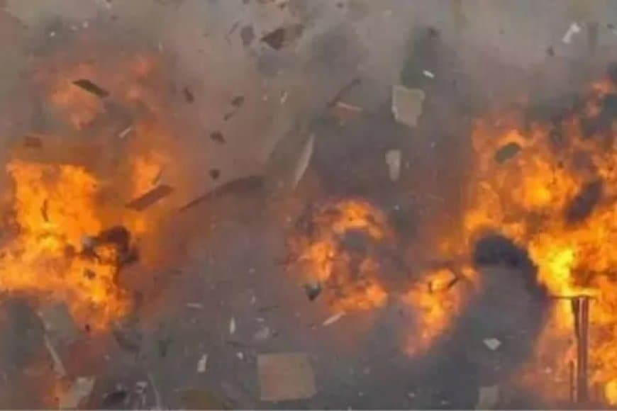 महाराष्ट्र: बारूद फैक्ट्री में विस्फोट के बाद 15 लोगों की मौत 