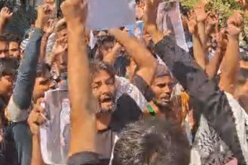 भोपाल शिया समुदाय: अयातुल्ला खामेनेई की मौत पर श्रद्धांजलि सभा, अमेरिका-इजरायल के खिलाफ नारेबाजी