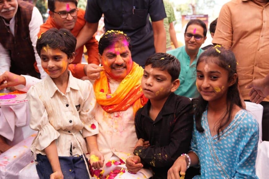 एमपी: हर आंगन में सुख, शांति-समृद्धि के नए रंग बिखेरता होली का उत्सव