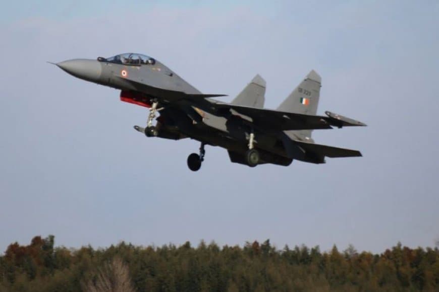 असम: वायुसेना का सुखोई फाइटर जेट क्रैश... दोनों पायलट शहीद