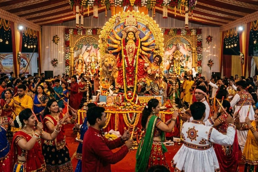 चैत्र नवरात्रि 2026: 19 मार्च से शुरू होगा शक्ति पर्व, जानें घटस्थापना का सबसे शुभ मुहूर्त और विशेष योग