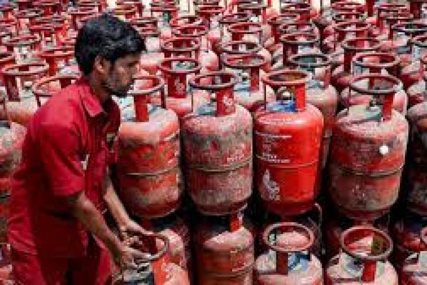 PNG कनेक्शन है तो सरेंडर करना होगा LPG सिलेंडर: सरकार का नया आदेश और ऑयल टैंकर अपडेट