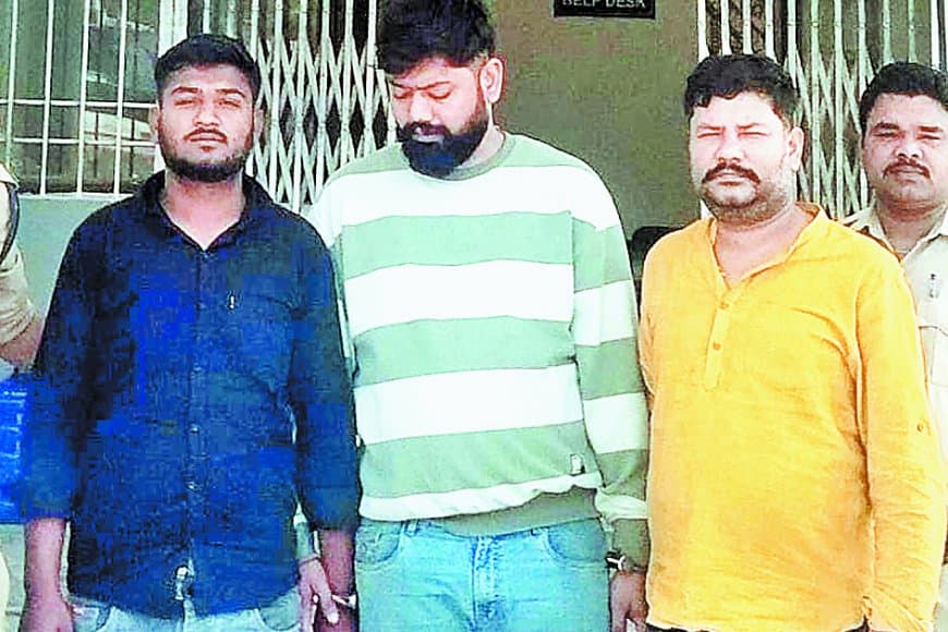 नपं उपाध्यक्ष के भाई ने आधी रात घर में घुसकर मांगा 1 लाख का गुंडा टैक्स