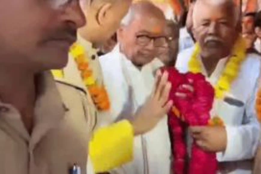 दिग्विजय ने किए रामलला के दर्शन: अयोध्या दौरे पर धर्म और राजनीति को लेकर दिया बड़ा बयान