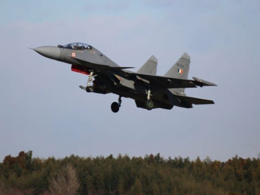 असम: वायुसेना का सुखोई फाइटर जेट क्रैश... दोनों पायलट शहीद