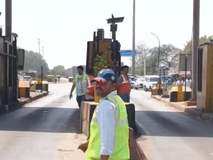 मध्यप्रदेश: भिंड के मालनपुर में ऑनलाइन टोल काटने पर बवाल... तोड़-फोड़