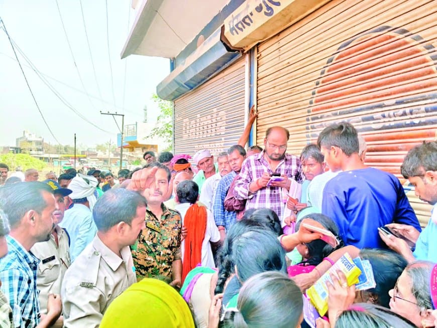 सतना में गैस संकट गहराया, दो दिन पुरानी बुकिंग वालों को ही मिल रहा सिलेंडर