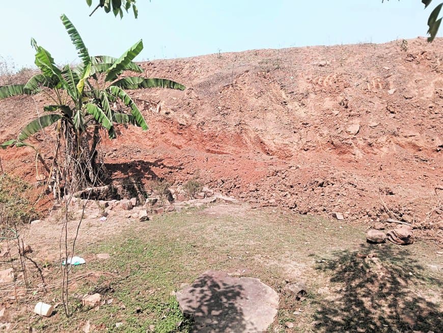 पौराणिक कुंड क्षतिग्रस्त होने पर भड़के ग्रामीण, जनसुनवाई में उठी संरक्षण की मांग