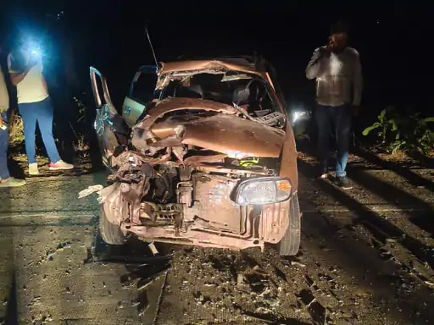 मध्यप्रदेश: रफ्तार बनी काल... ट्रैक्टर-ट्रॉली में घुसी कार... दो की मौत