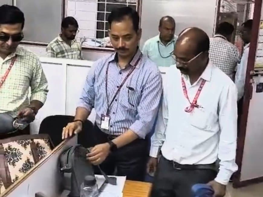 जबलपुर हेड पोस्ट ऑफिस और पासपोर्ट कार्यालय को बम से उड़ाने की धमकी, जांच में निकला फर्जी मेल