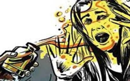 मध्यप्रदेश: मुरैना में बच्ची के ऊपर फेंका तेजाब, हालत गंभीर... बदमाश फरार