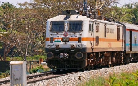 उत्तराखंड में टला बड़ा हादसा: बिना इंजन दौड़ा ट्रेन का कोच, फिर बेपटरी 