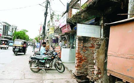 अमहिया मार्ग में उतरेगा ननि का बुल्डोजर, नेस्तनाबूद होंगे अतिक्रमण