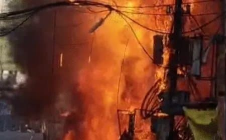 भोपाल न्यूज़: एमपी नगर में ट्रांसफॉर्मर ब्लास्ट से फॉर्च्यूनर कार में लगी आग, बाल-बाल बचे लोग