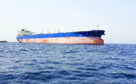 ईरान की समुद्री नाकाबंदी शुरू: ट्रम्प का बड़ा फैसला, होर्मुज में अमेरिकी नौसेना की तैनाती