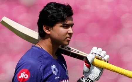 भगवान का टूटेगा रिकॉर्ड! अब 15 साल के सूर्यवंशी भारतीय क्रिकेट टीम में दिखाएंगे अपना ‘वैभव’