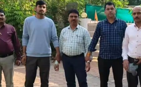 इंदौर PWD रिश्वत कांड: लोकायुक्त ने कार्यपालन यंत्री और SDO को रंगे हाथ पकड़ा