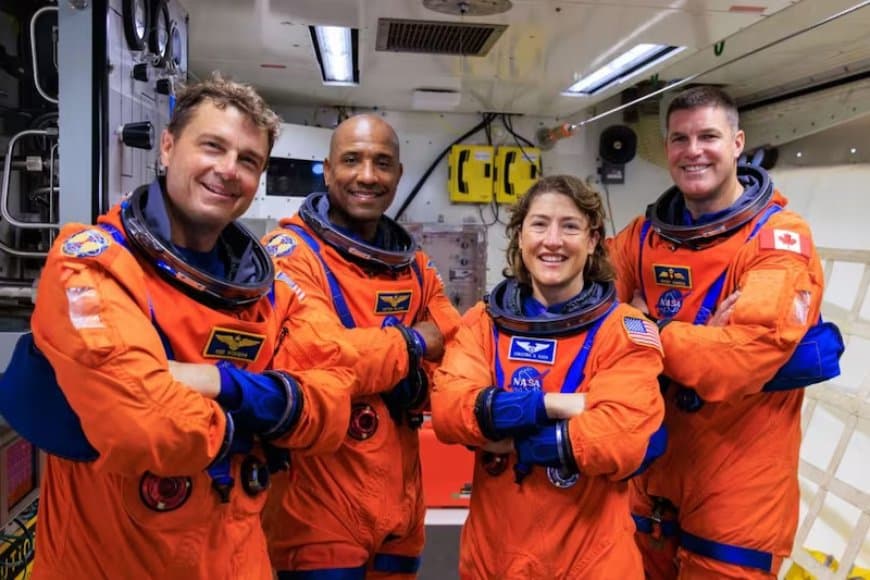 पांच दशक बाद इतिहास की दहलीज पर नासा, भेजे चार अंतरिक्ष यात्री