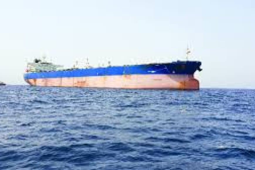 ईरान की समुद्री नाकाबंदी शुरू: ट्रम्प का बड़ा फैसला, होर्मुज में अमेरिकी नौसेना की तैनाती