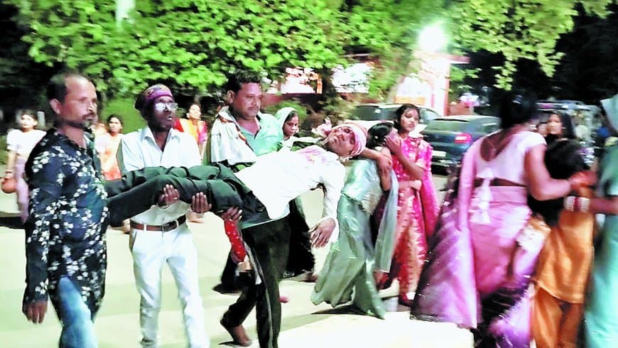 जवारा विसर्जन से लौटते श्रद्धालुओं पर हमला, 9 घायल, आरोपियों की तलाश जारी