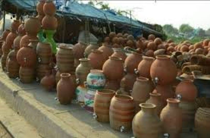 गर्मियों में मटके का पानी पीने के फायदे और सफाई के टिप्स | How to Clean Earthen Pot at Home