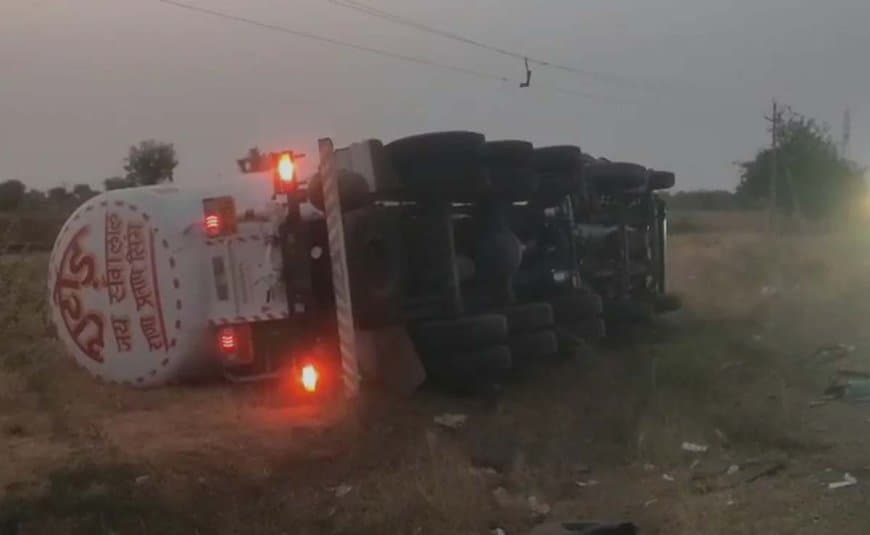 आंध्र प्रदेश: बोलेरो और लॉरी की भिड़ंत... कर्नाटक के आठ लोगों की मौत आंध्र प्रदेश: बोलेरो और लॉरी की भिड़ंत... कर्नाटक के आठ लोगों की मौत