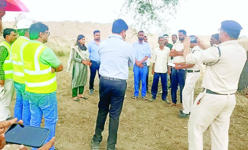 जेके सीमेंट पर अवैध उत्खनन के आरोप शिकायतकर्ता को ही थमाया नोटिस