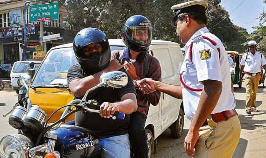 मध्यप्रदेश: आज से अगर बिना हेलमेट बाइक चलाते दिखे तो कटेगा चालान और छिन जाएगा लाइसेंस