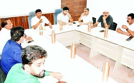 सतना में कुत्तों के बधियाकरण पर खर्च तय, एमआईसी बैठक में कई फैसले