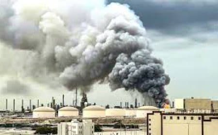 UAE-Iran Conflict Update: यूएई ने ईरान की तेल रिफाइनरी पर किया हवाई हमला, बढ़ा युद्ध का खतरा